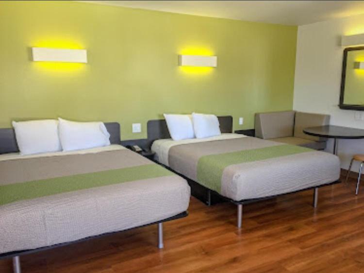 American Inn Hawthorne Luaran gambar